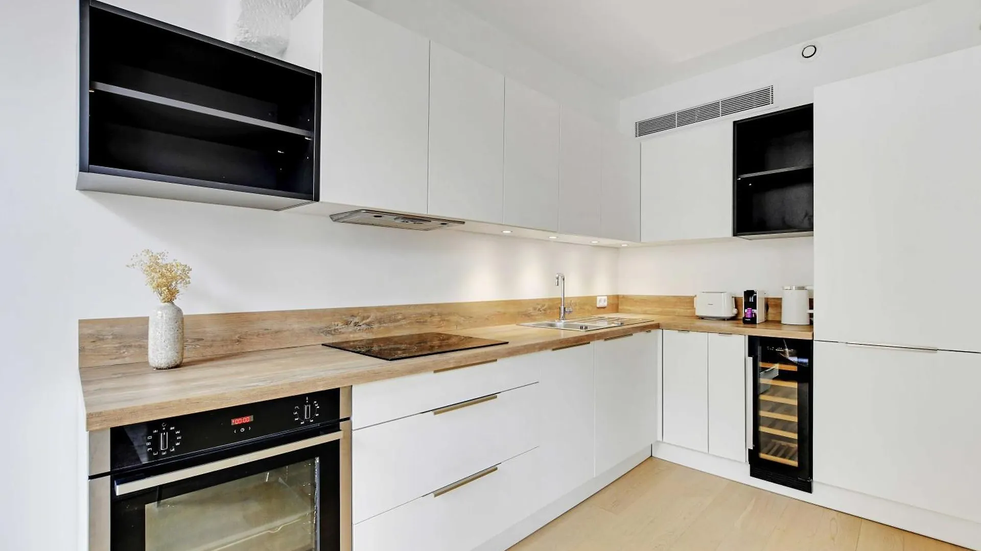 Modern Apartment - 2Br-6P - In Heart Of Le Marais Paris 0*,  Frankrike